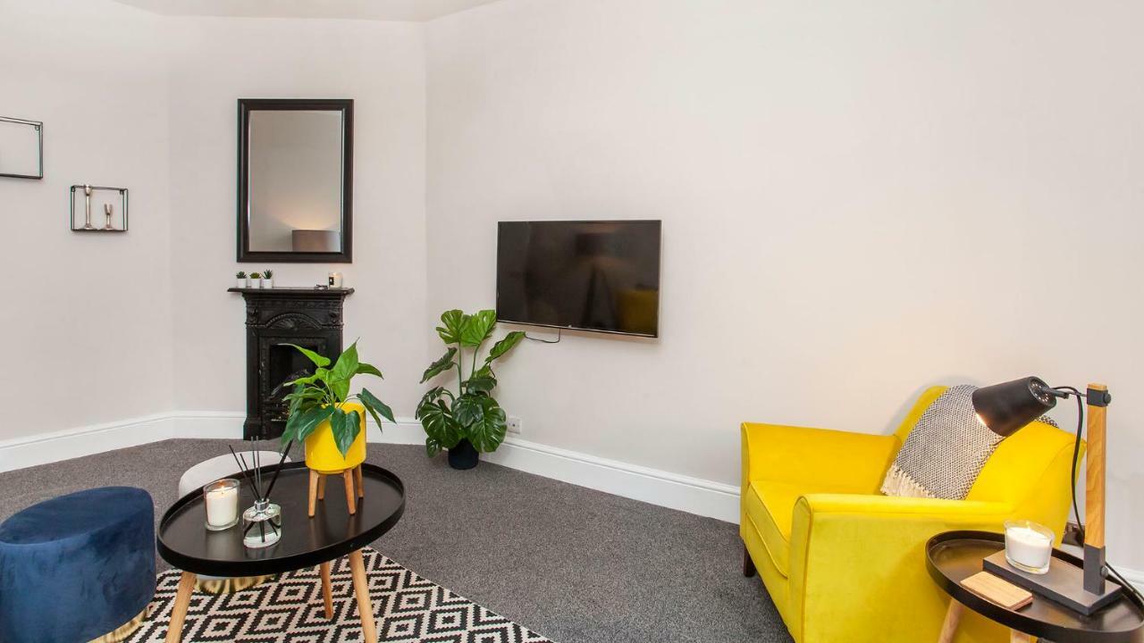 Stylish And Most Central 2 Bed -Free Parking York Exteriör bild